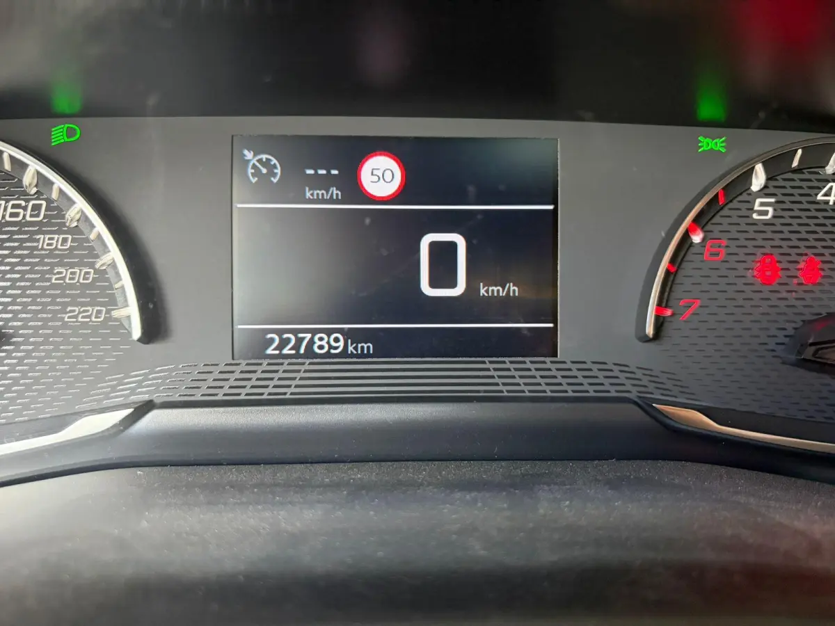 1.2 ACTIVE 101 PK | CARPLAY | ANDROID | CLIMATE CONTROL | CRUISE | NAV | 22 DKM!!!!