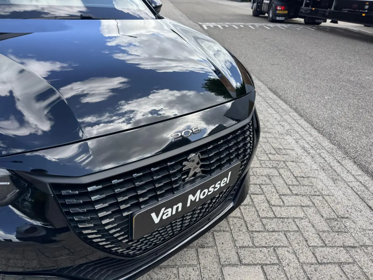 PureTech 100 Active Pack l Automaat l Navigatie