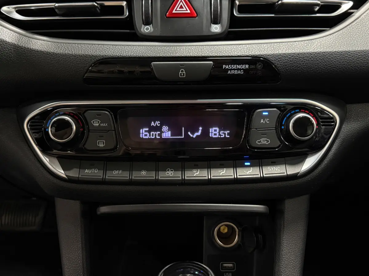 1.0 T-GDi MHEV Creative Aut. | Trekhaak | CarPlay | Navi | Camera | LED