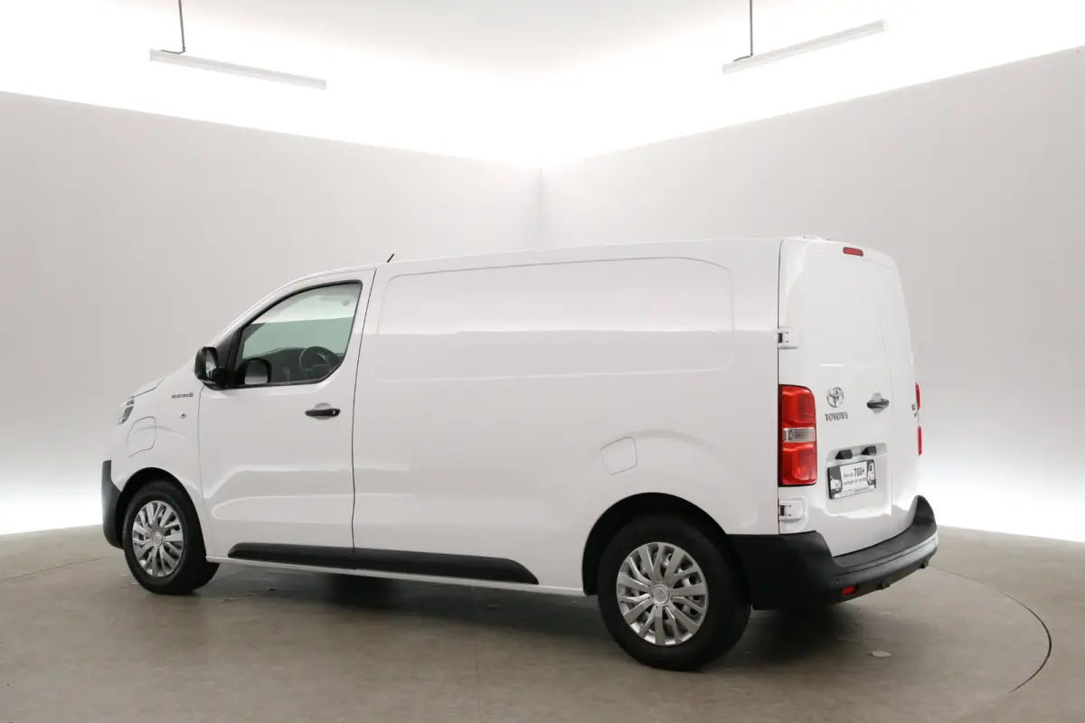 Electric 75 kWh L2H1 Range | Snelladen | SOH 99% | Airco | Cruise | 3 Zits | Carplay | Parkeersens.