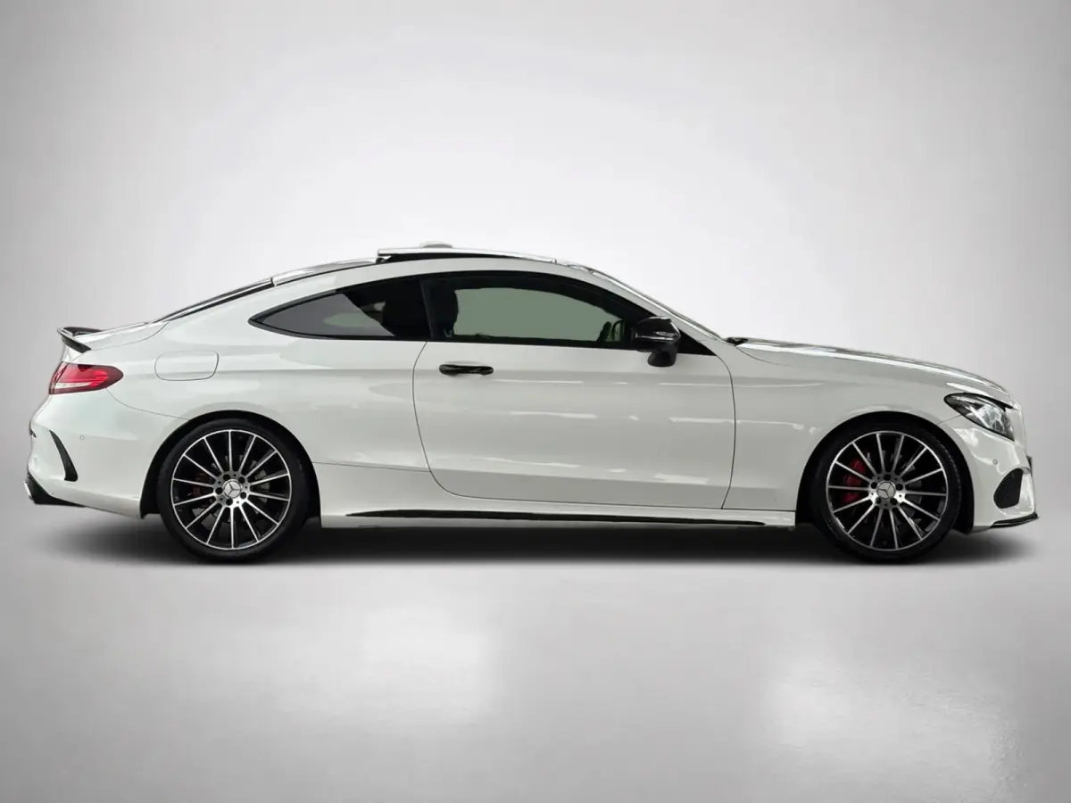 300 Prestige AMG (Goed OndH, Panorama, Burmester, Lane Assist, 360 Camera, SfeerV, StoelV, Etc)