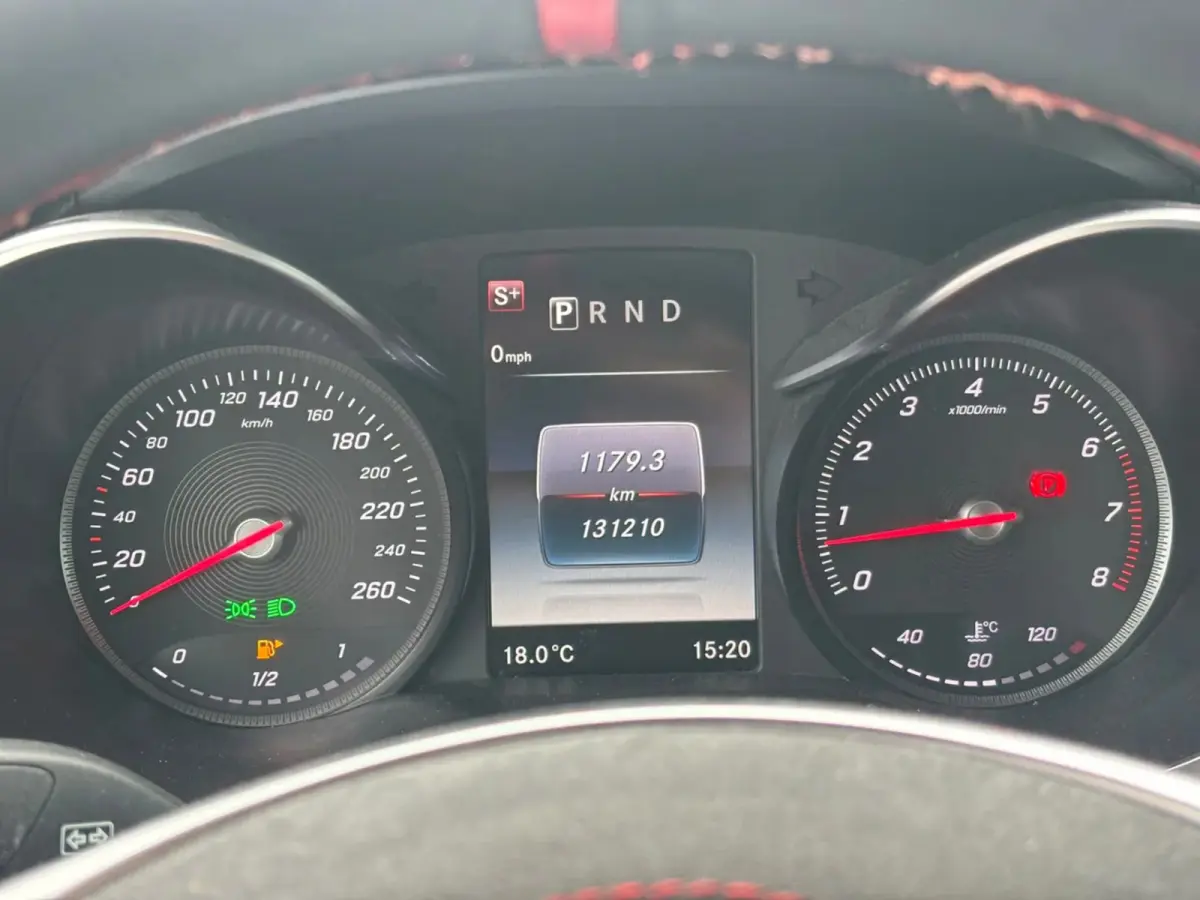 300 Prestige AMG (Goed OndH, Panorama, Burmester, Lane Assist, 360 Camera, SfeerV, StoelV, Etc)