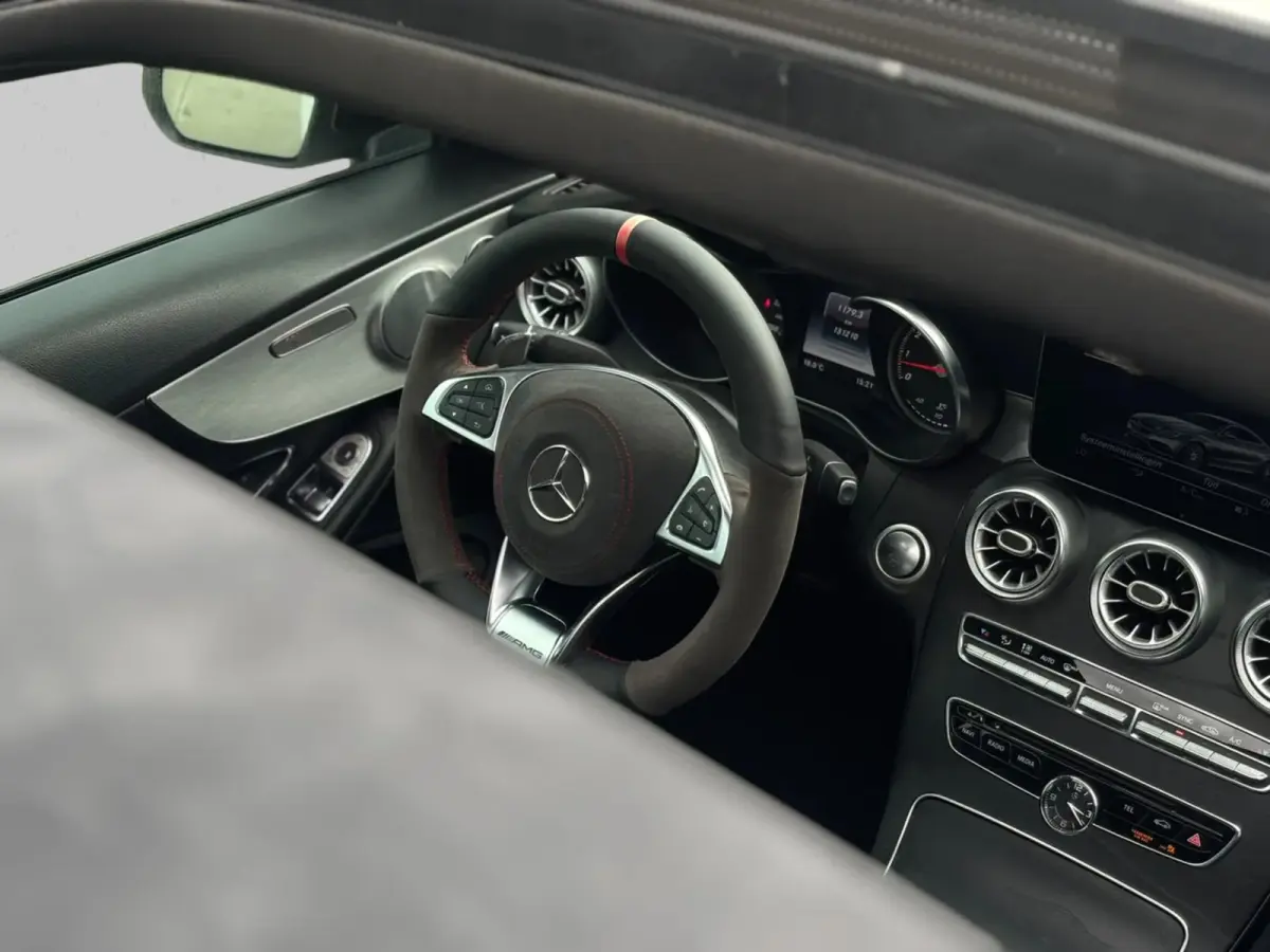 300 Prestige AMG (Goed OndH, Panorama, Burmester, Lane Assist, 360 Camera, SfeerV, StoelV, Etc)