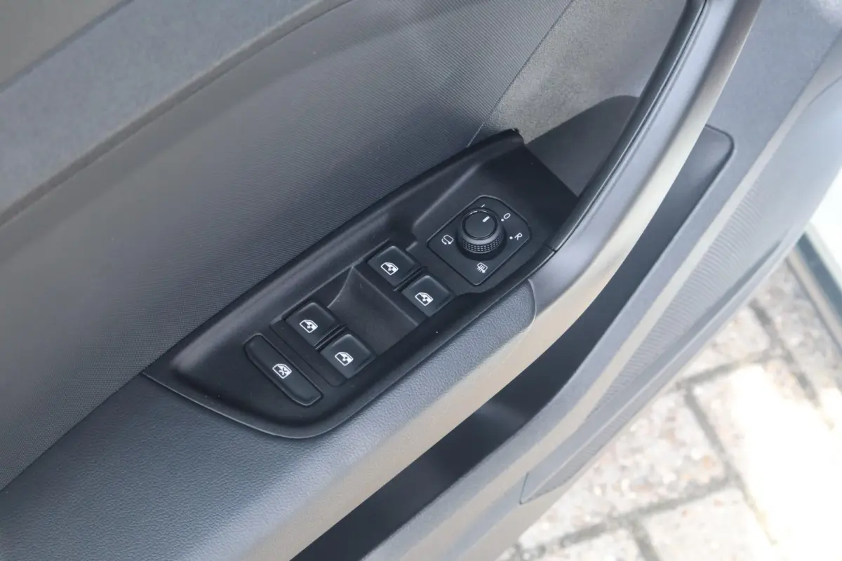 30 TFSI 116pk S-tronic Epic | Stoelverwarming | Climate Control | Full LED | Sportstoelen