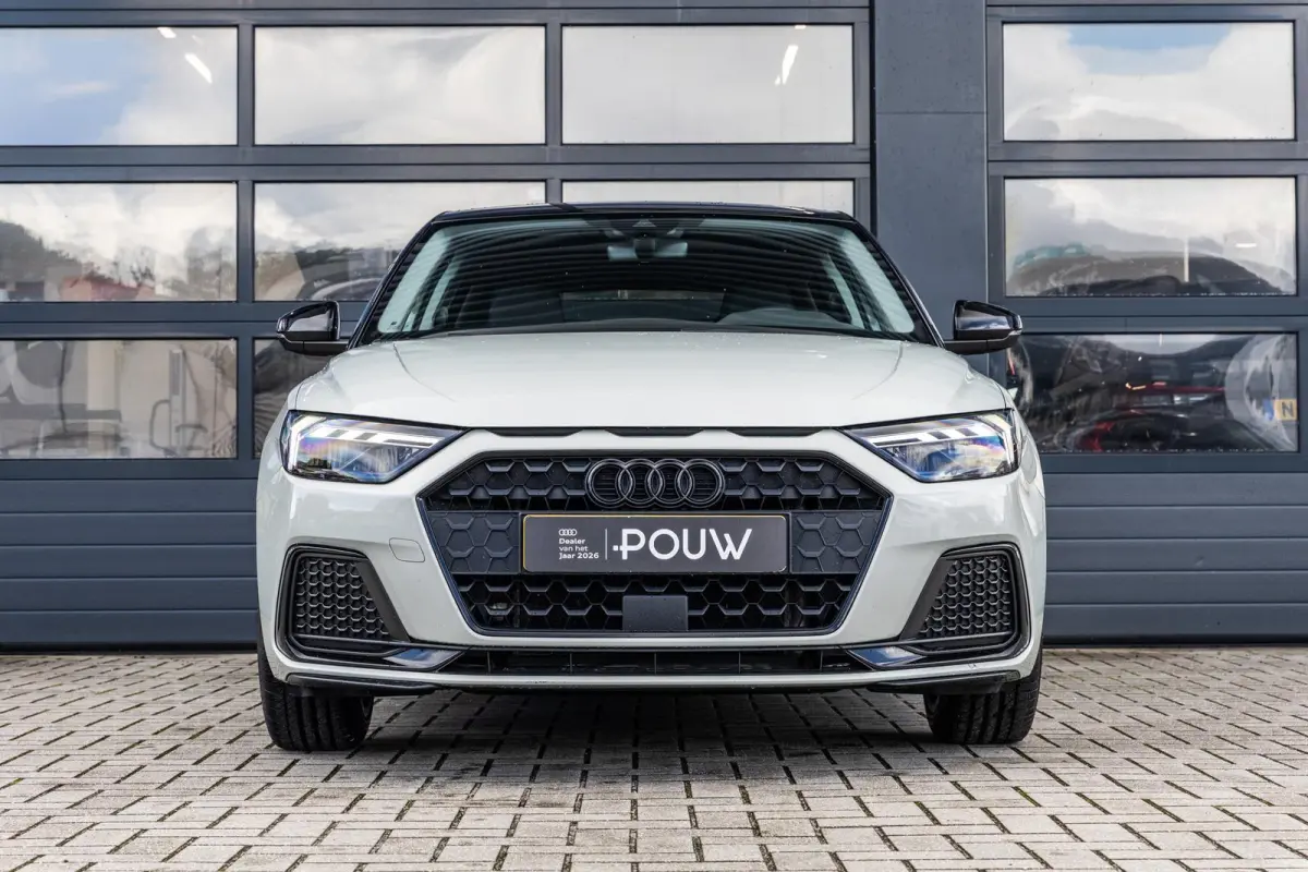 30 TFSI 116pk S-tronic Epic | Stoelverwarming | Climate Control | Full LED | Sportstoelen