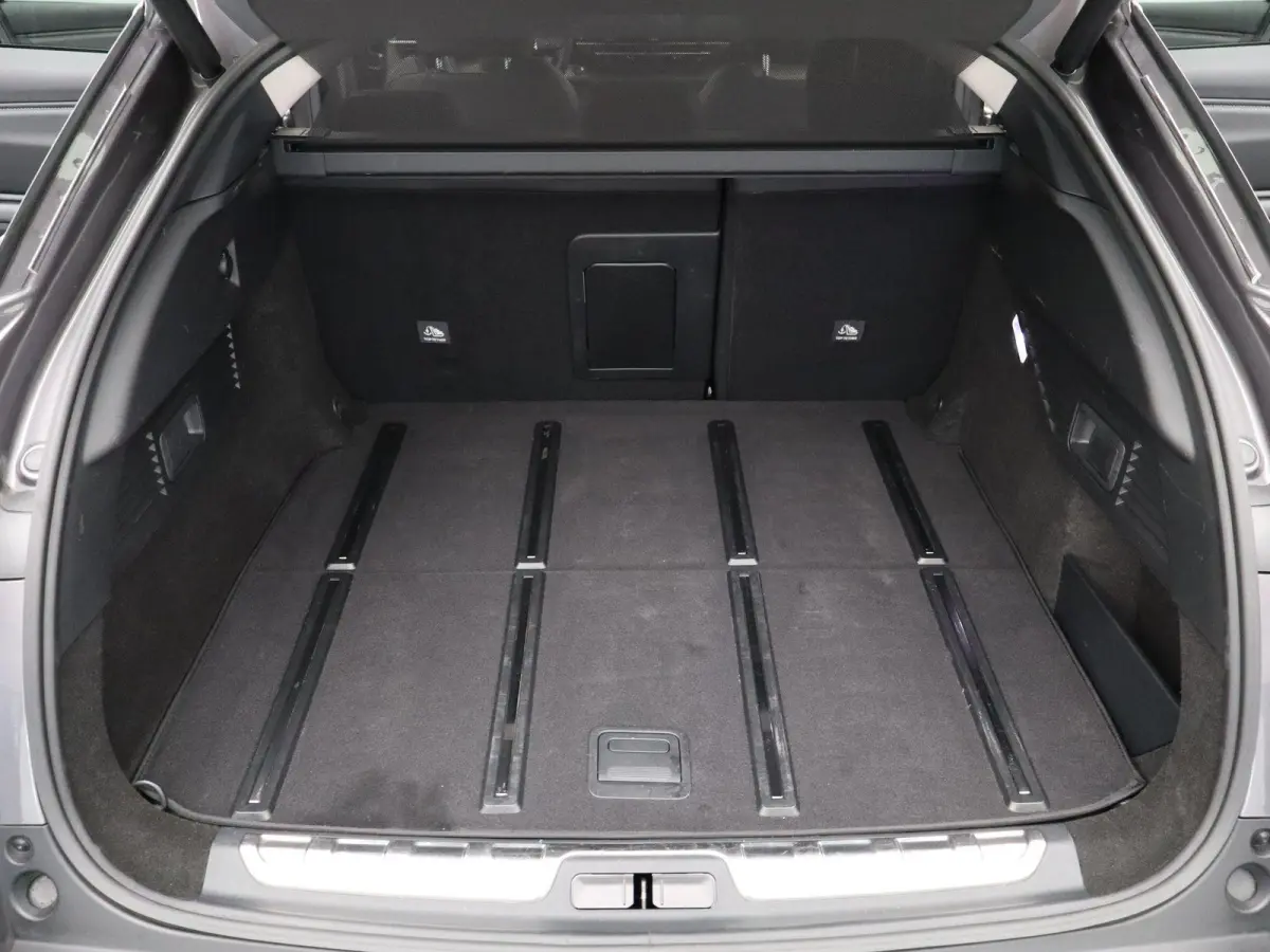 1.5 Hybrid Feel! | Parkeercamera | Climate Control |