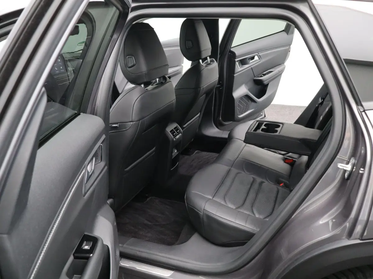 1.5 Hybrid Feel! | Parkeercamera | Climate Control |