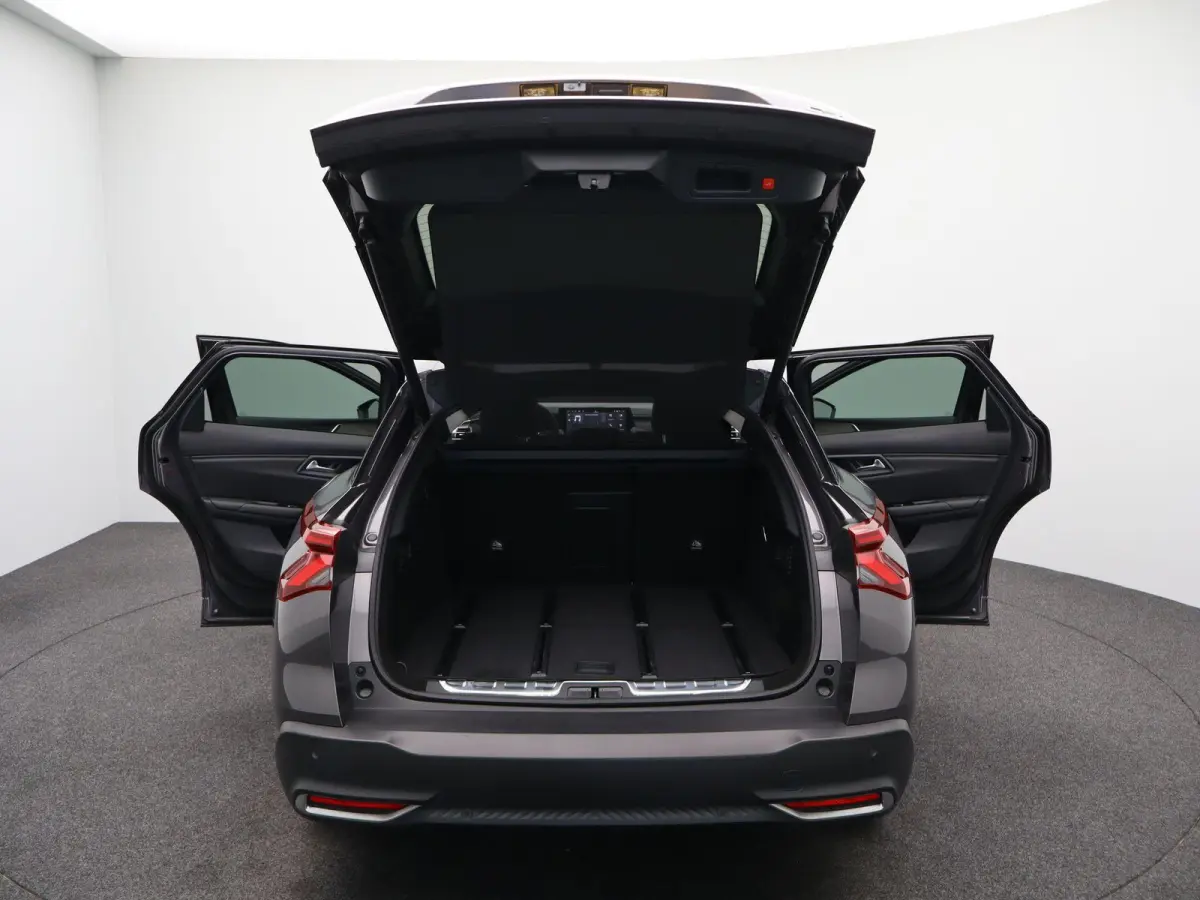 1.5 Hybrid Feel! | Parkeercamera | Climate Control |