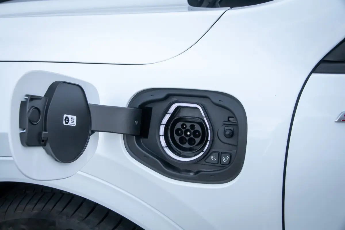 2.5 PHEV ST-Line X | Trekhaak | Panoramadak | Matrix LED | 20 inch