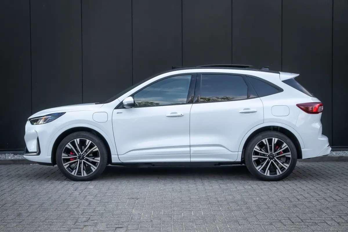 2.5 PHEV ST-Line X | Trekhaak | Panoramadak | Matrix LED | 20 inch