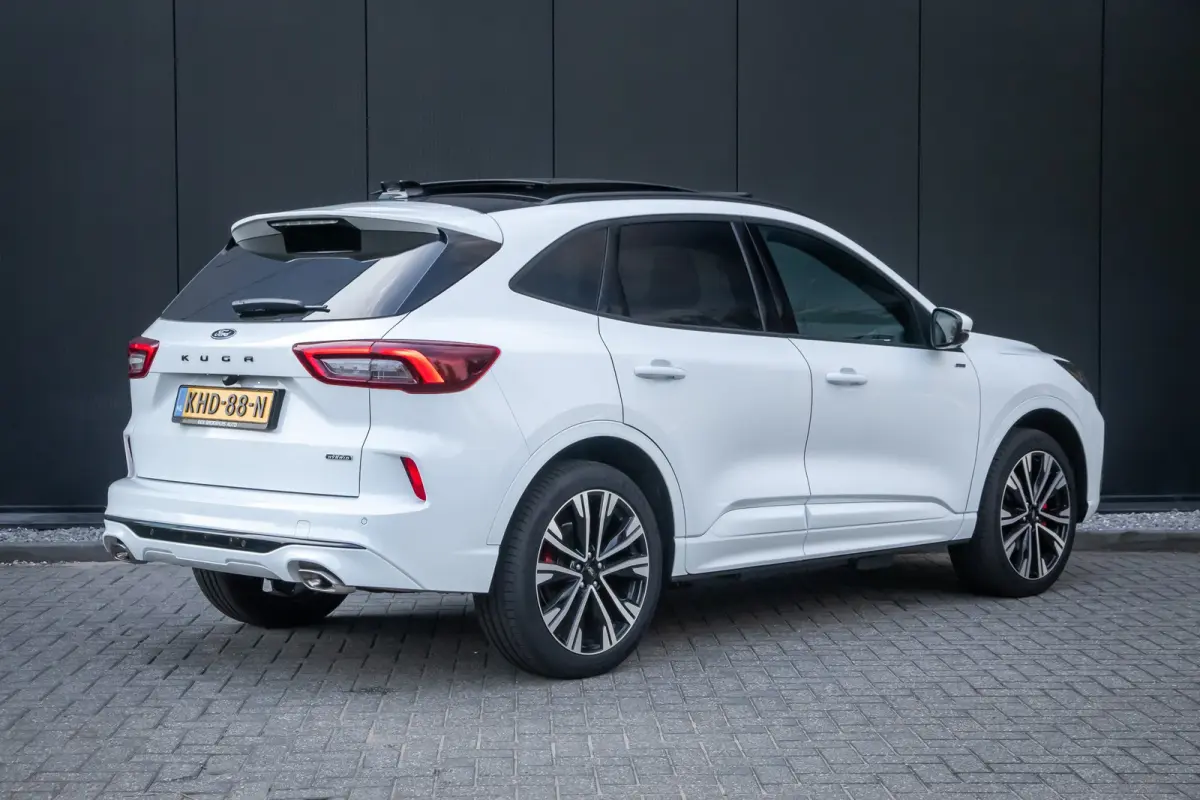 2.5 PHEV ST-Line X | Trekhaak | Panoramadak | Matrix LED | 20 inch