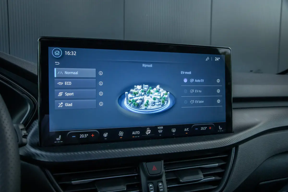 2.5 PHEV ST-Line X | Trekhaak | Panoramadak | Matrix LED | 20 inch