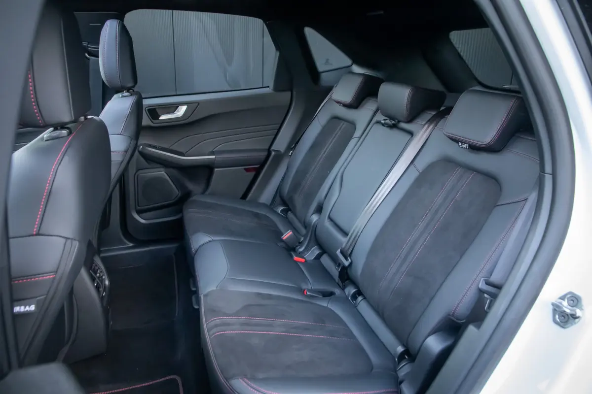 2.5 PHEV ST-Line X | Trekhaak | Panoramadak | Matrix LED | 20 inch