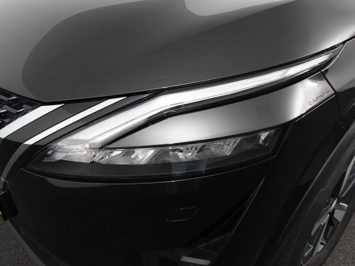 1.3 MHEV Xtronic N-Connecta Navigatie Climate Control Camera 360 Led Verwarmde voorstoelen Stuurwiel verwarmd Adaptieve Cruise Control Lichtmetalen Velgen