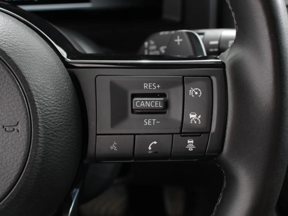 1.3 MHEV Xtronic N-Connecta Navigatie Climate Control Camera 360 Led Verwarmde voorstoelen Stuurwiel verwarmd Adaptieve Cruise Control Lichtmetalen Velgen