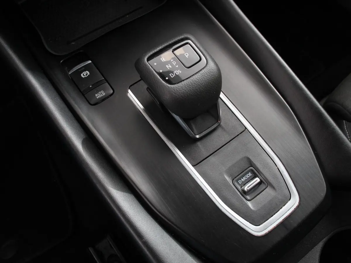 1.3 MHEV Xtronic N-Connecta Navigatie Climate Control Camera 360 Led Verwarmde voorstoelen Stuurwiel verwarmd Adaptieve Cruise Control Lichtmetalen Velgen