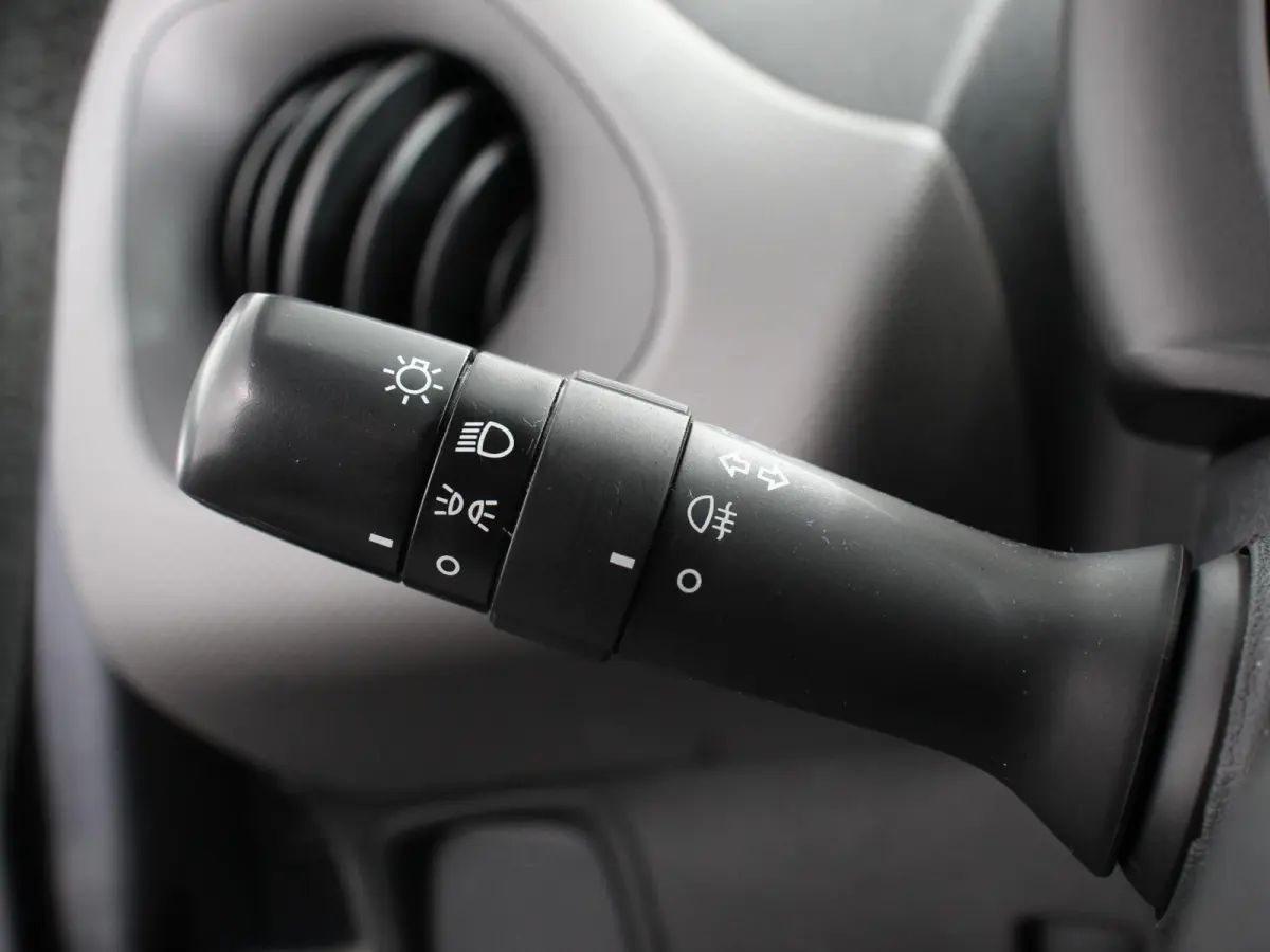 1.0 e-VTi Active Airco Bluetooth USB Led 5 deurs!