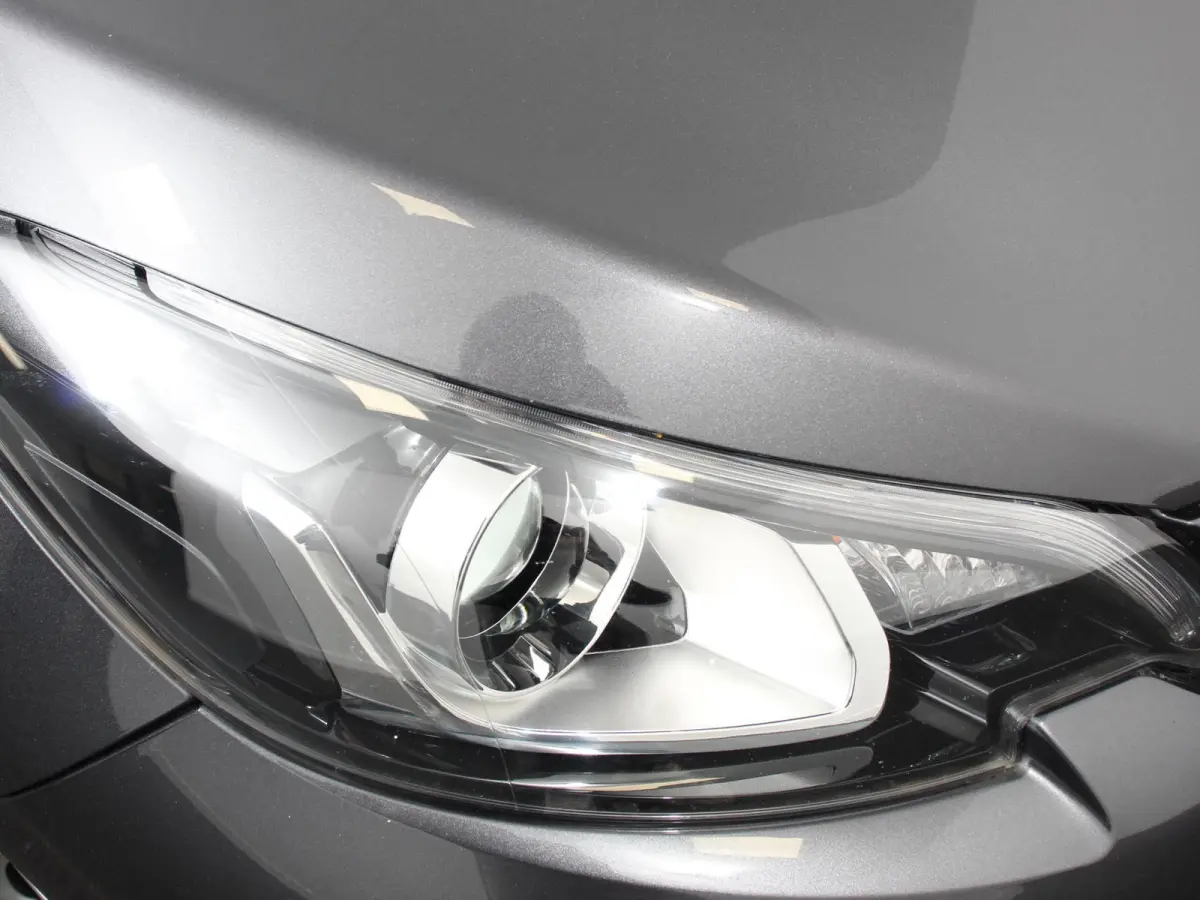 1.0 e-VTi Active Airco Bluetooth USB Led 5 deurs!