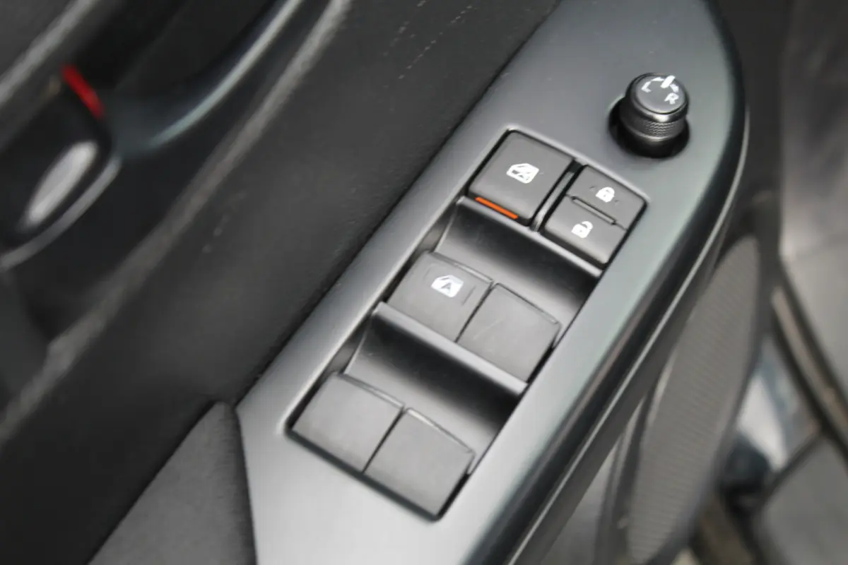 2.4 D-4D-F 150Pk 4x4 | Grijs kenteken | RIVAL + MEER EXTRA OPTIES
