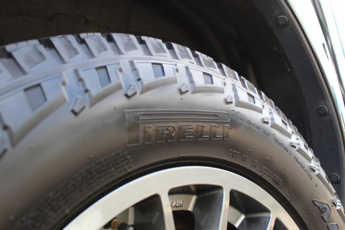 2.4 D-4D-F 150Pk 4x4 | Grijs kenteken | RIVAL + MEER EXTRA OPTIES