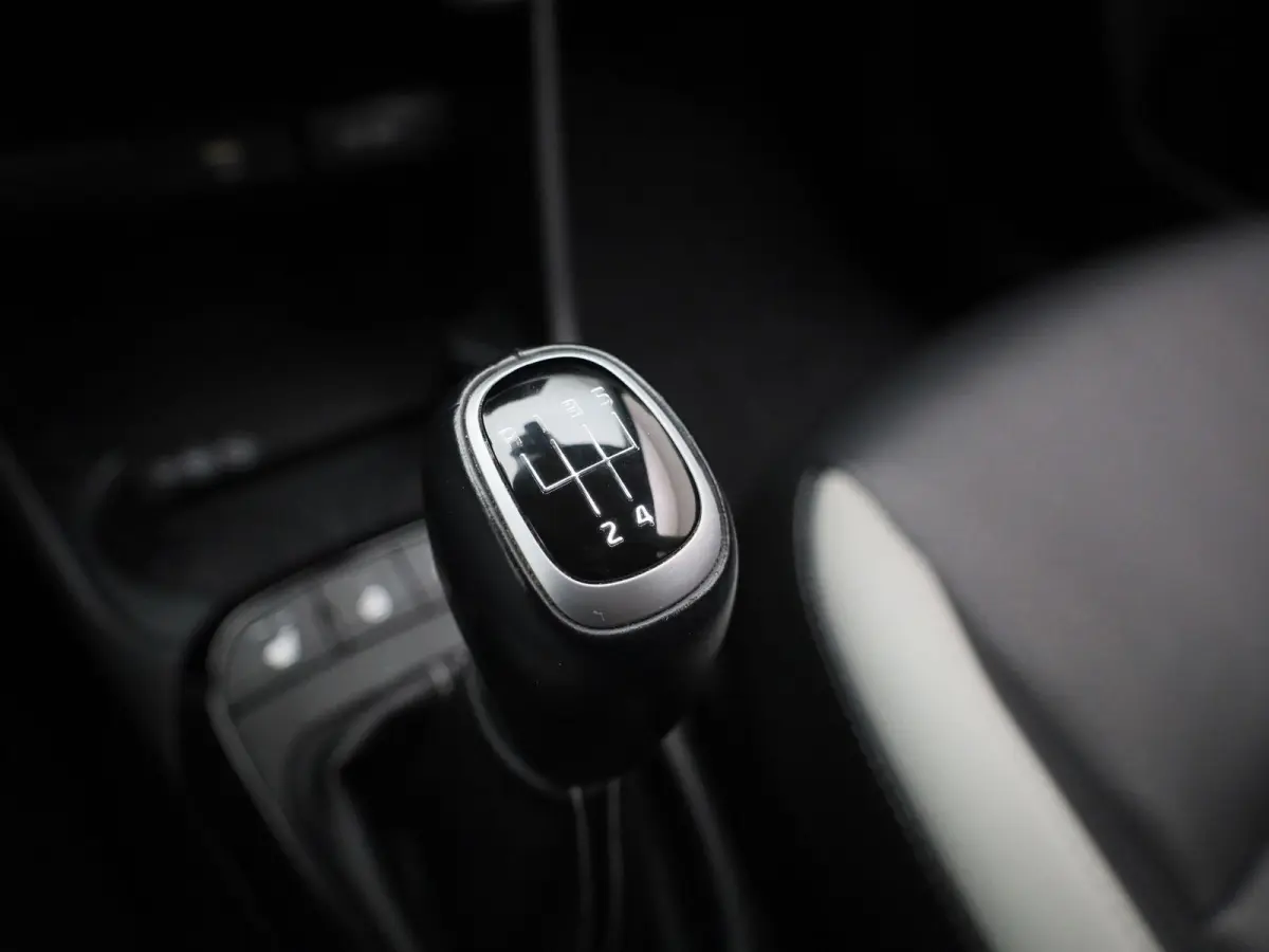 1.0 T-GDi X-Line 5p | Apple Carplay / Android | Stoelverwarming | Stuurverwarming |