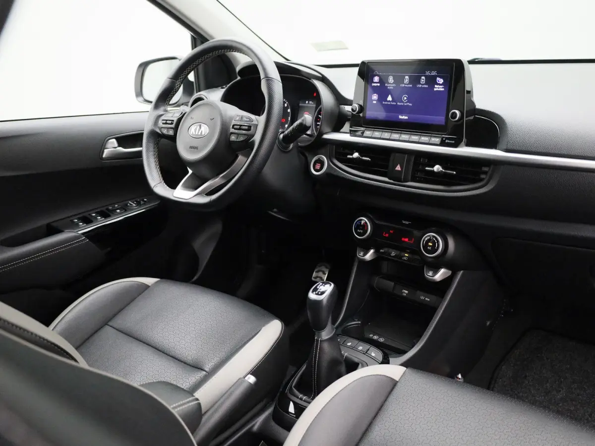 1.0 T-GDi X-Line 5p | Apple Carplay / Android | Stoelverwarming | Stuurverwarming |