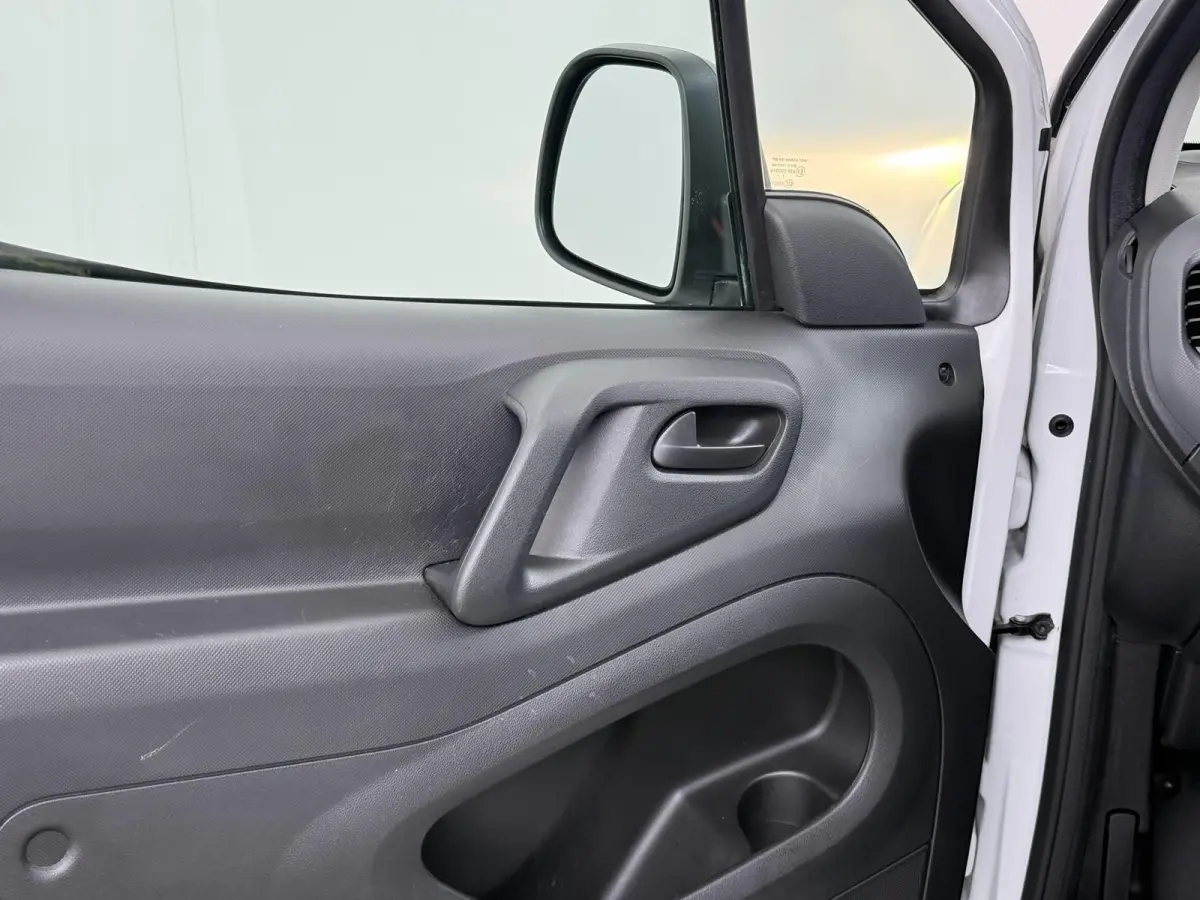 Electric L1 Premium | Airco | Parkeersensoren | Cruise control