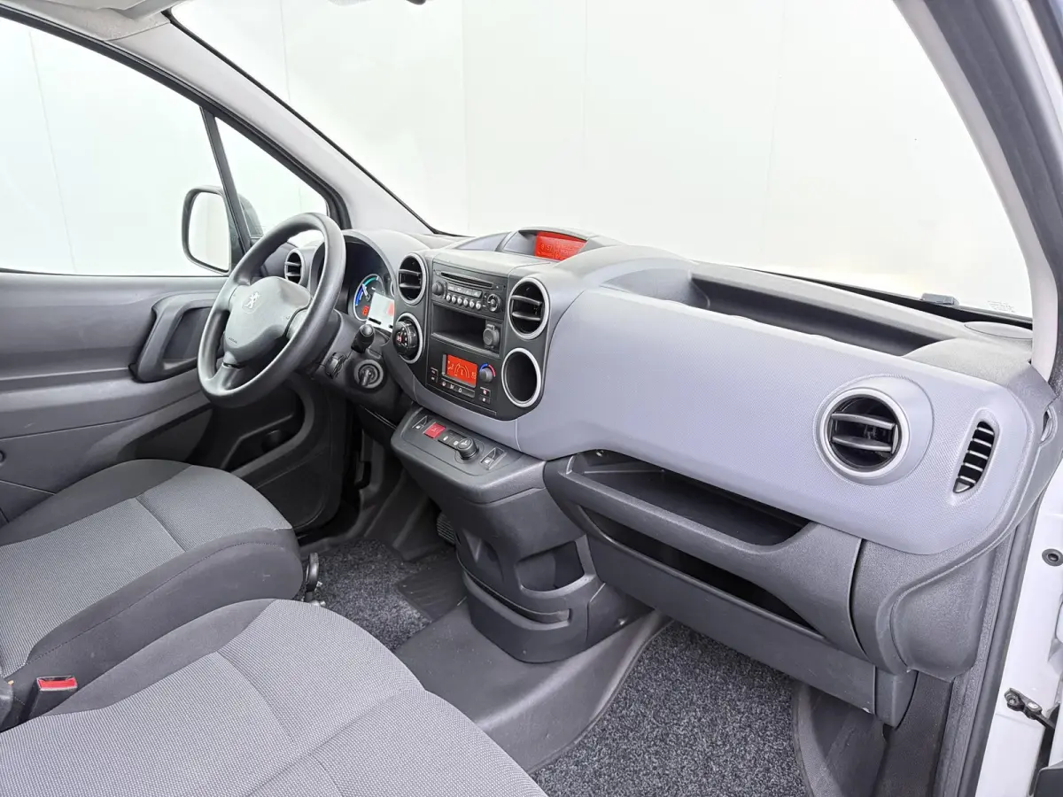 Electric L1 Premium | Airco | Parkeersensoren | Cruise control