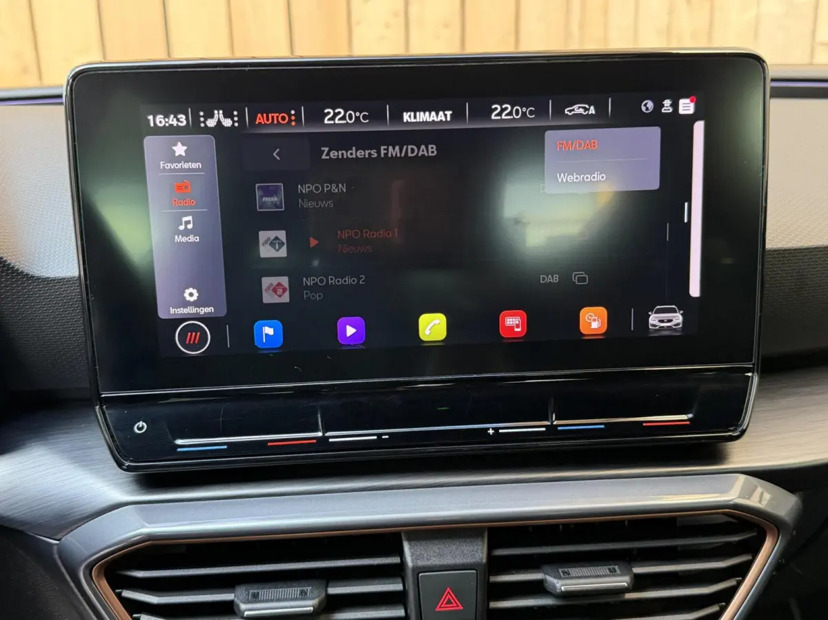 1.4 e-Hybrid VZ Adrenaline SoH 92,27% Apple CarPlay/Android Auto | Adaptieve cruise control | Climate control | LED verlichting | Lichtmetalen velgen | Stoel- en stuurverwarming | Parkeersen
