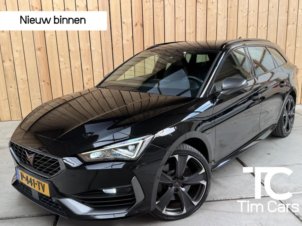 1.4 e-Hybrid VZ Adrenaline SoH 92,27% Apple CarPlay/Android Auto | Adaptieve cruise control | Climate control | LED verlichting | Lichtmetalen velgen | Stoel- en stuurverwarming | Parkeersen