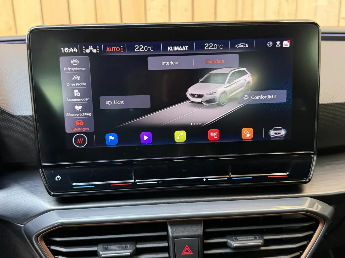 1.4 e-Hybrid VZ Adrenaline SoH 92,27% Apple CarPlay/Android Auto | Adaptieve cruise control | Climate control | LED verlichting | Lichtmetalen velgen | Stoel- en stuurverwarming | Parkeersen