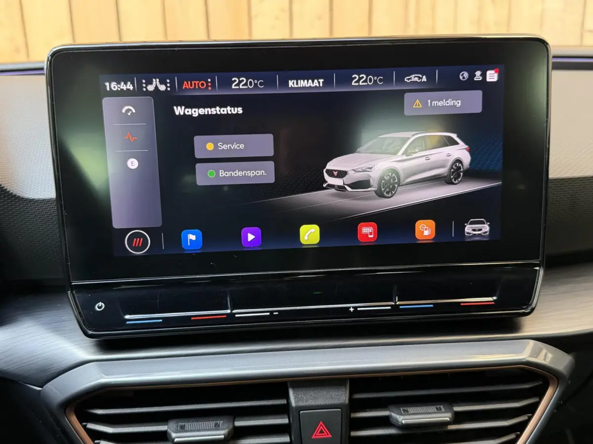 1.4 e-Hybrid VZ Adrenaline SoH 92,27% Apple CarPlay/Android Auto | Adaptieve cruise control | Climate control | LED verlichting | Lichtmetalen velgen | Stoel- en stuurverwarming | Parkeersen
