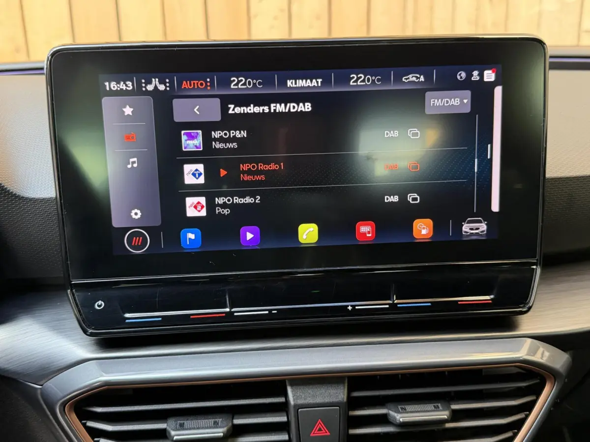 1.4 e-Hybrid VZ Adrenaline SoH 92,27% Apple CarPlay/Android Auto | Adaptieve cruise control | Climate control | LED verlichting | Lichtmetalen velgen | Stoel- en stuurverwarming | Parkeersen