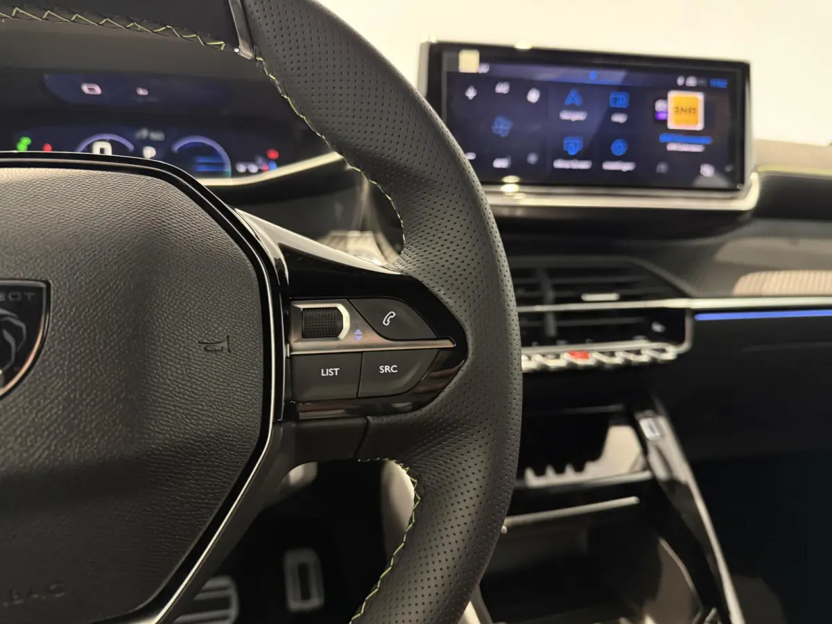 1.2 Hybrid 145 e-DCS6 GT | APPLE CARPLAY & ANDROID AUTO | CAMERA VOOR EN ACHTER | MASSAGE STOEL | STOELVERWARMING | DEMO AUTO |