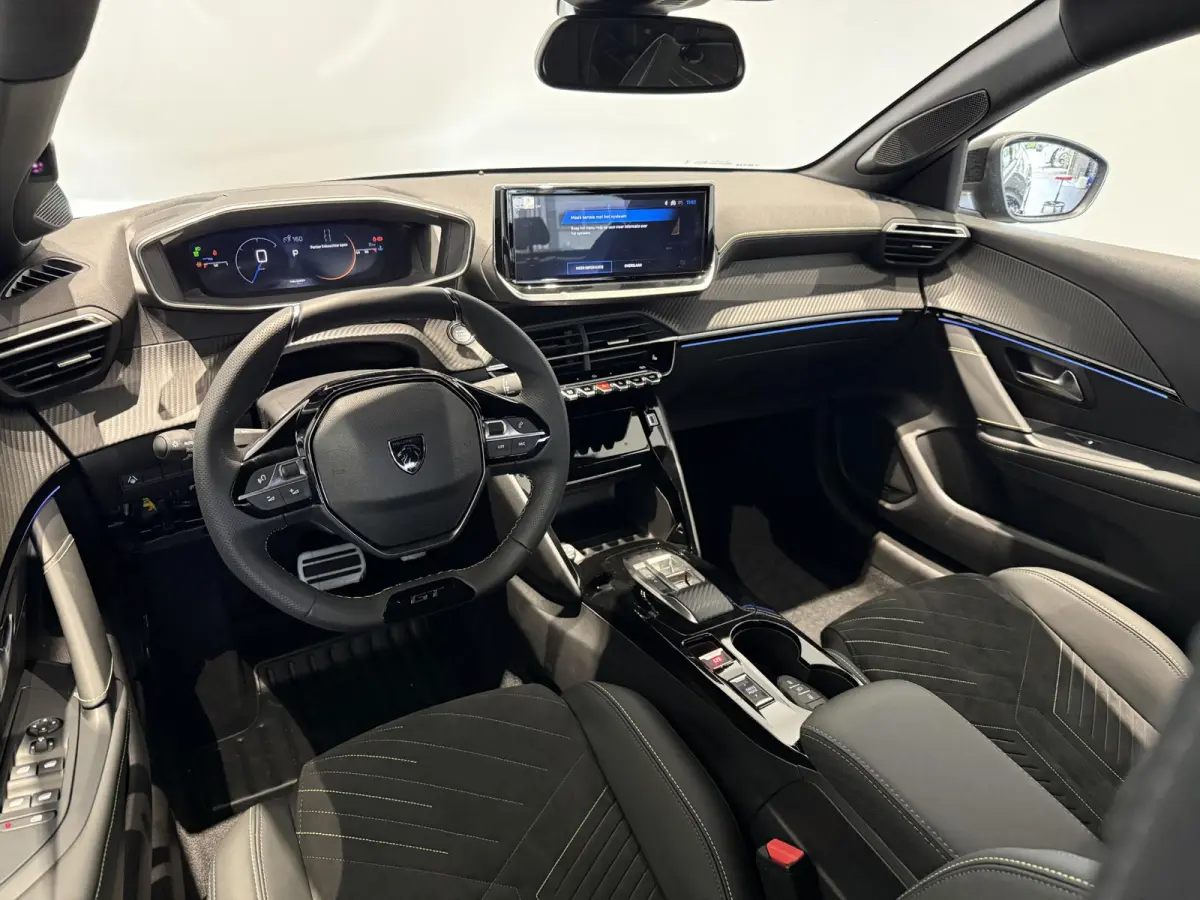 1.2 Hybrid 145 e-DCS6 GT | APPLE CARPLAY & ANDROID AUTO | CAMERA VOOR EN ACHTER | MASSAGE STOEL | STOELVERWARMING | DEMO AUTO |