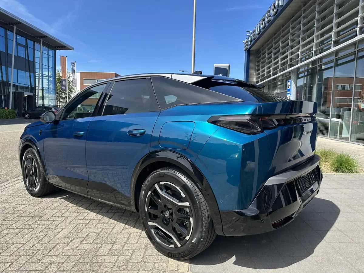 GT 73 kWh / Camera Voor & Achter / 360° Camera / Keyless Entry / Warmtepomp / Adaptieve Cruise Control