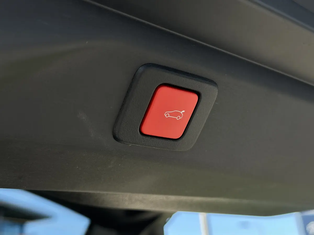 GT 73 kWh / Camera Voor & Achter / 360° Camera / Keyless Entry / Warmtepomp / Adaptieve Cruise Control