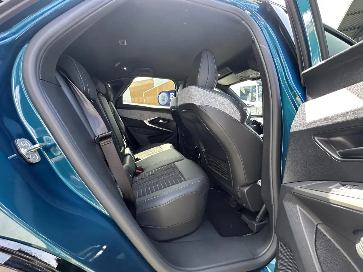 GT 73 kWh / Camera Voor & Achter / 360° Camera / Keyless Entry / Warmtepomp / Adaptieve Cruise Control