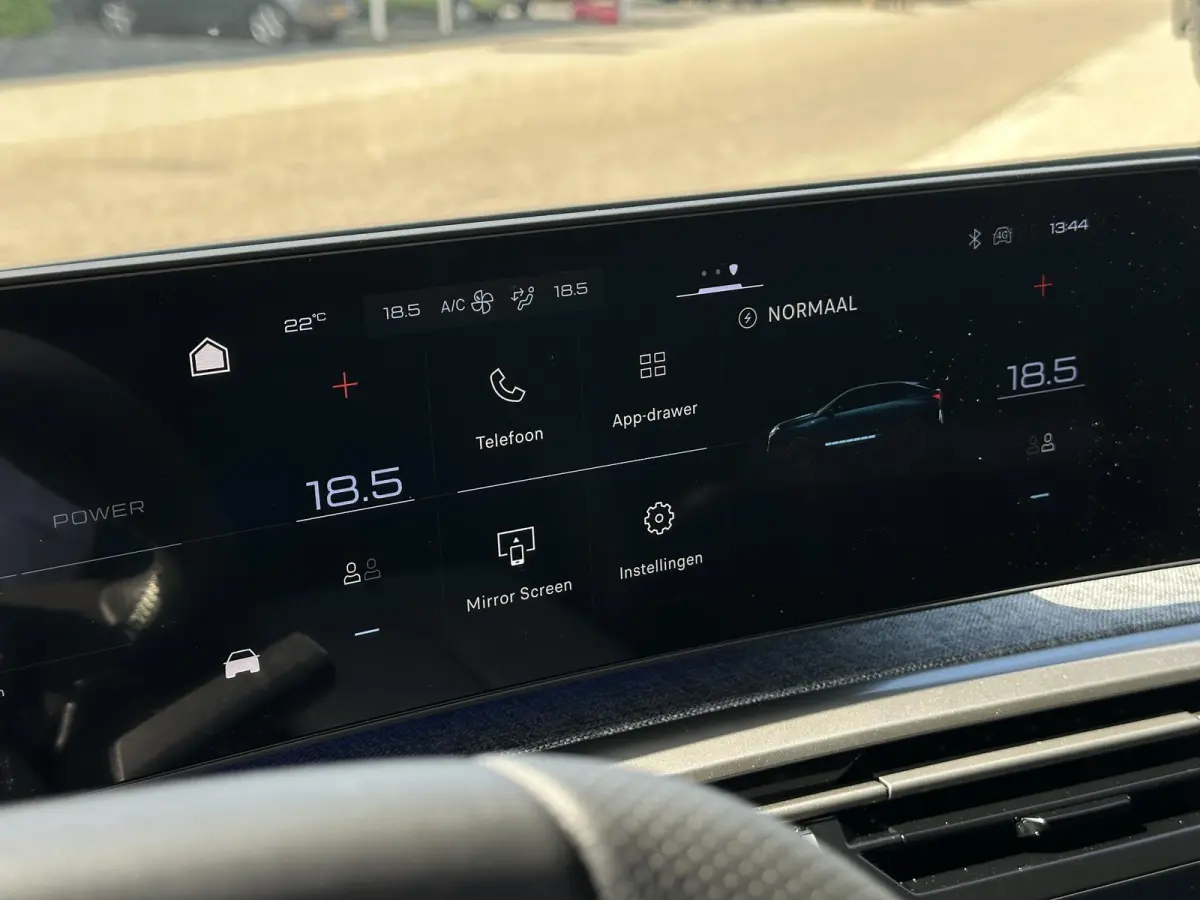 GT 73 kWh / Camera Voor & Achter / 360° Camera / Keyless Entry / Warmtepomp / Adaptieve Cruise Control