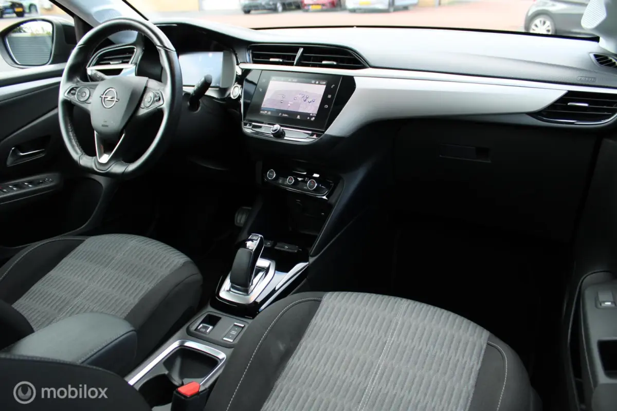 Edition 50 kWh 3-fasen, Navi, App connect, Pdc + Camera, Cruise, Clima