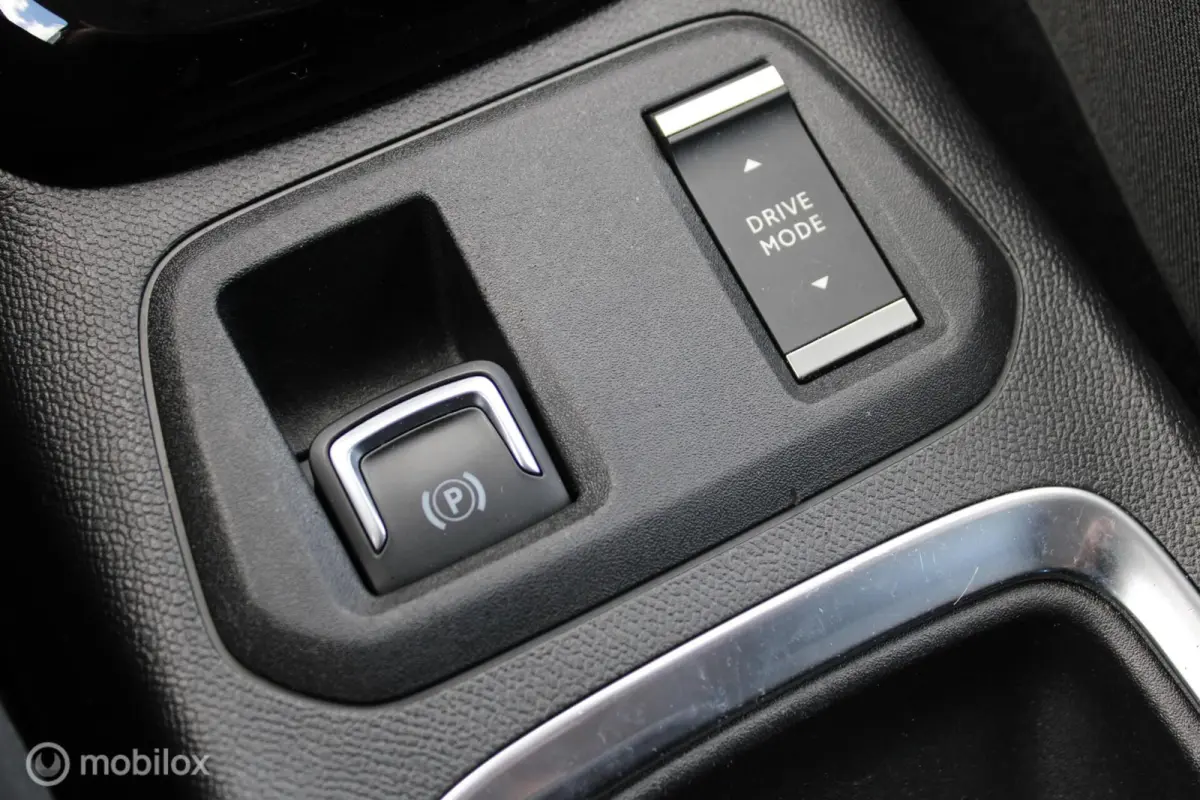 Edition 50 kWh 3-fasen, Navi, App connect, Pdc + Camera, Cruise, Clima