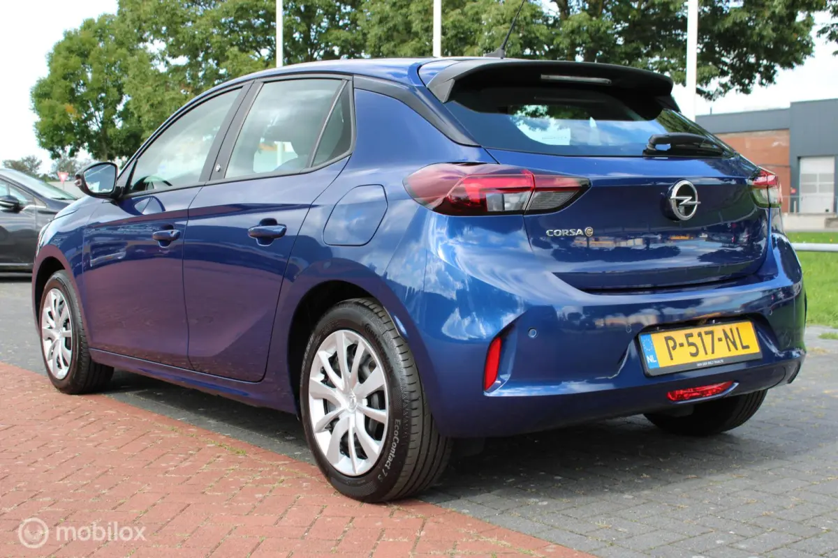 Edition 50 kWh 3-fasen, Navi, App connect, Pdc + Camera, Cruise, Clima