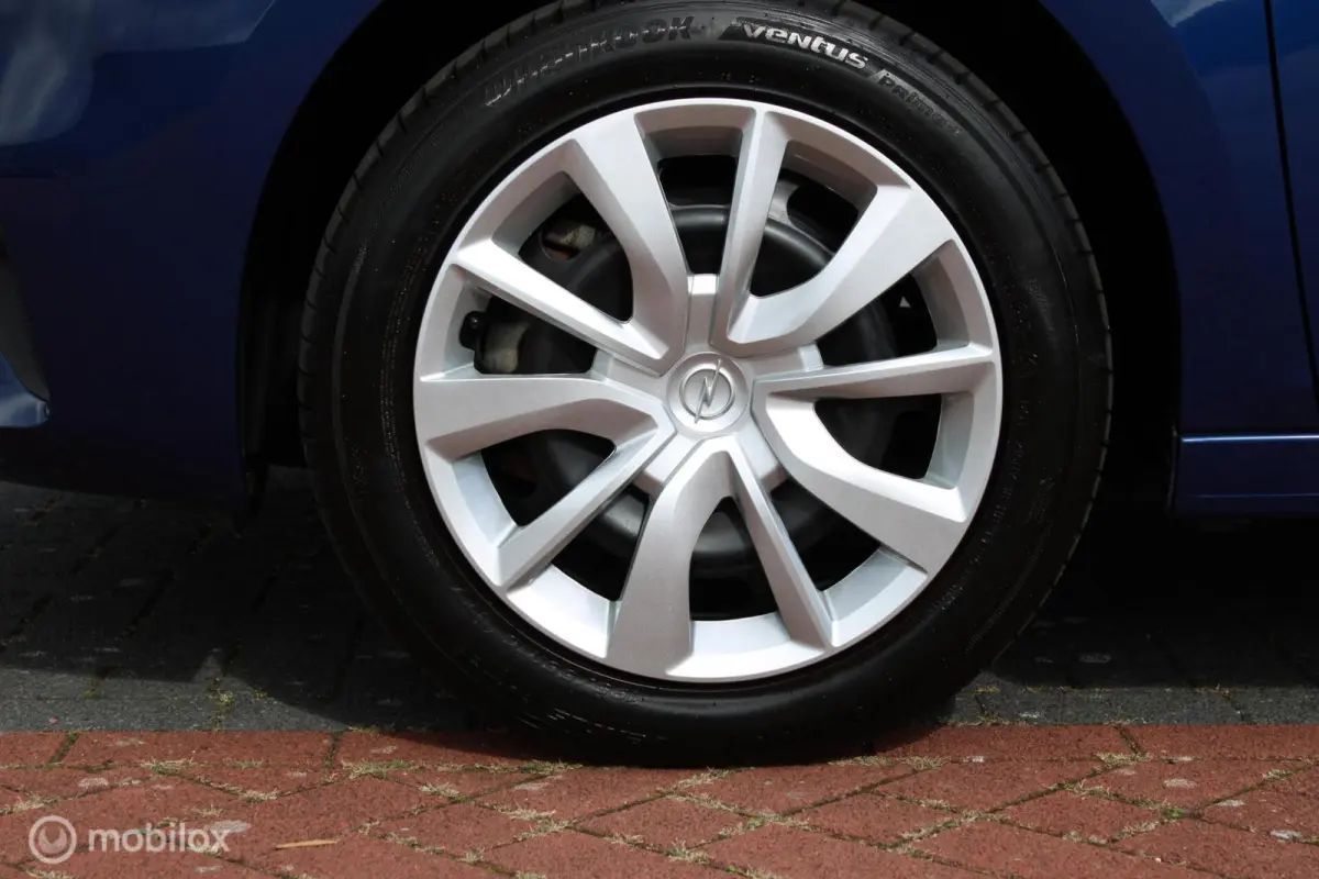 Edition 50 kWh 3-fasen, Navi, App connect, Pdc + Camera, Cruise, Clima