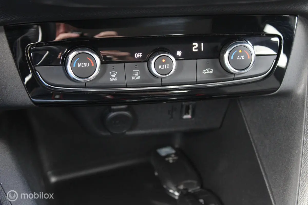 Edition 50 kWh 3-fasen, Navi, App connect, Pdc + Camera, Cruise, Clima