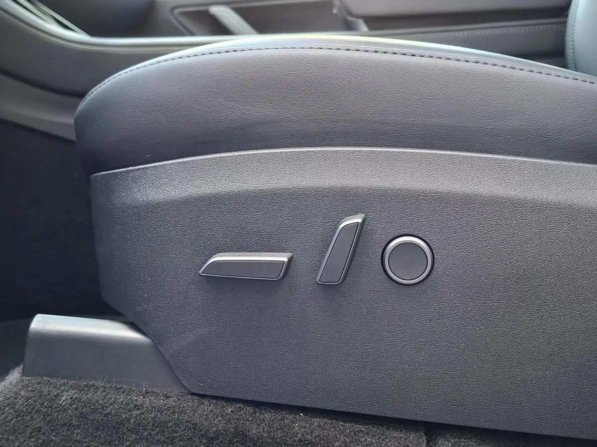 Performance AWD 75kWh | SOH 89,6% | Panoramadak | Adaptive Cruise Control | Leder | Rijklaarprijs