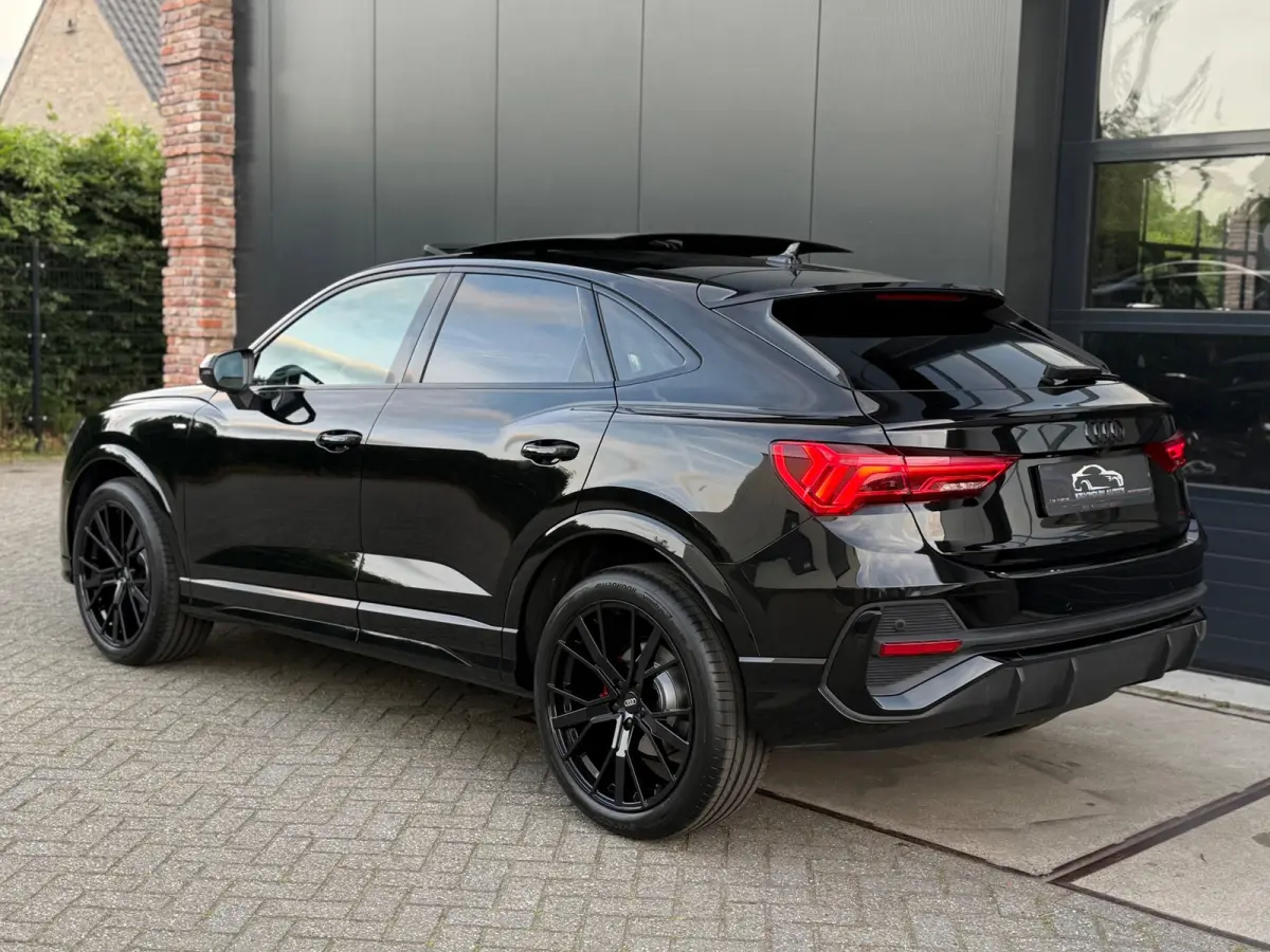 35 TFSI S-Line 150 pk Blackstyle/pano/Camera/sfeerverlichting