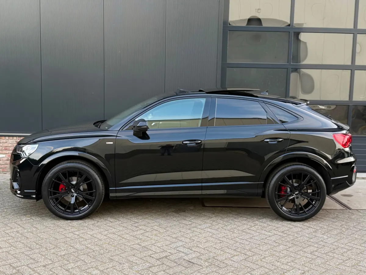 35 TFSI S-Line 150 pk Blackstyle/pano/Camera/sfeerverlichting