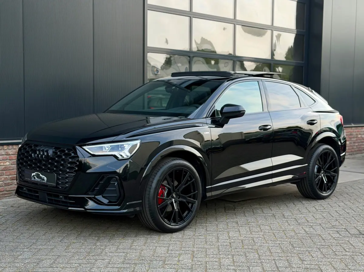 35 TFSI S-Line 150 pk Blackstyle/pano/Camera/sfeerverlichting