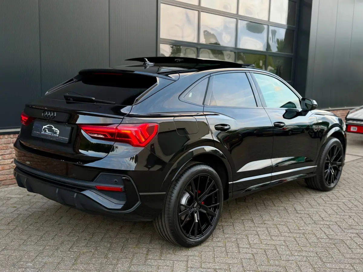 35 TFSI S-Line 150 pk Blackstyle/pano/Camera/sfeerverlichting