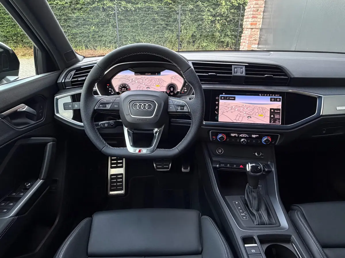 35 TFSI S-Line 150 pk Blackstyle/pano/Camera/sfeerverlichting